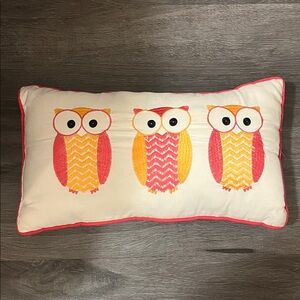 Owl Patterned Decorative Pillow